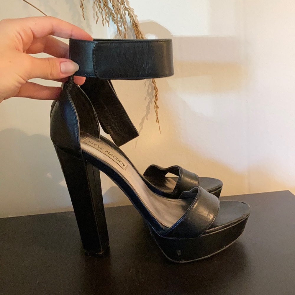 Steve Madden Platform heels